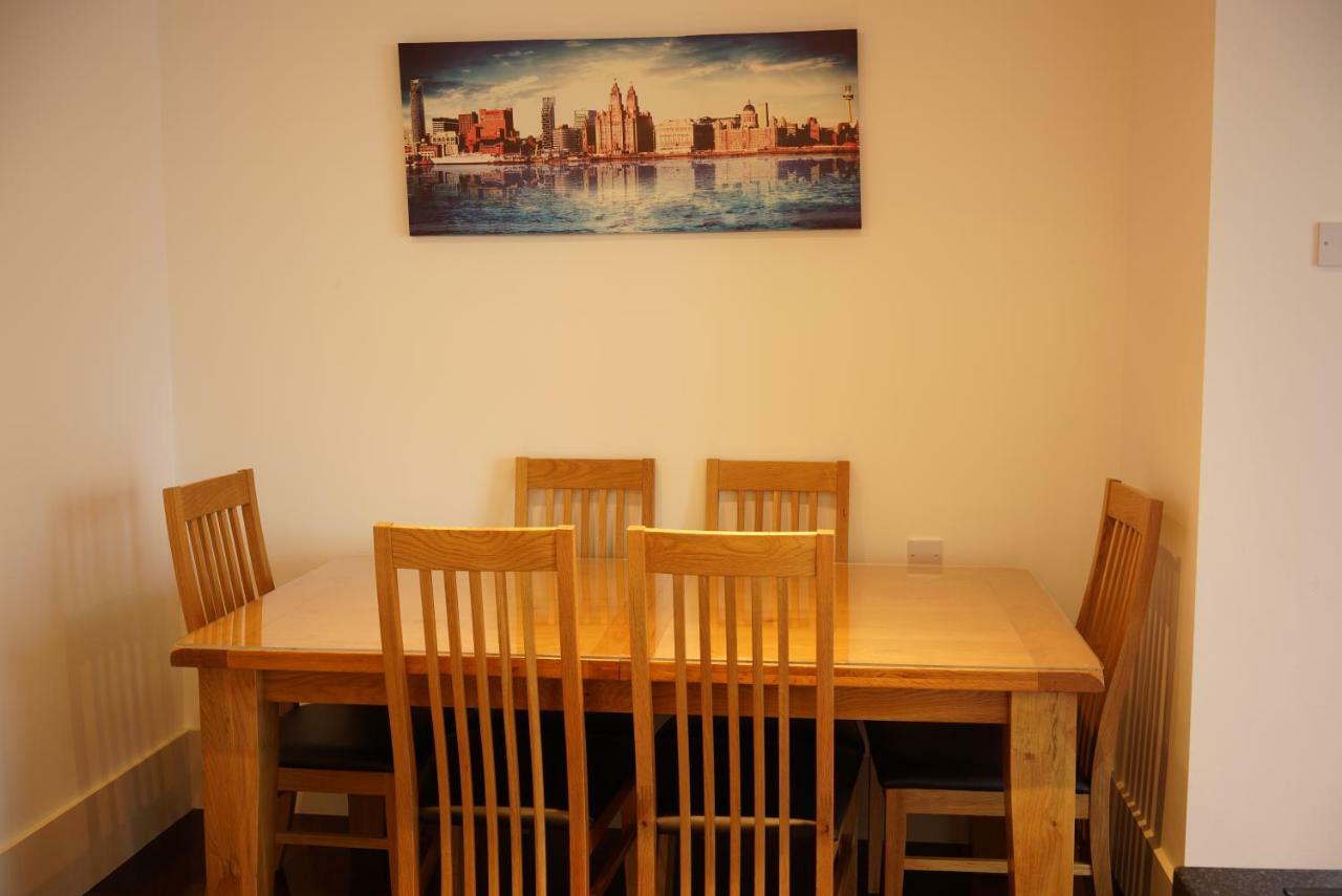 Excelsior Apartments - Liverpool Central - Free Parking - Aircon Luaran gambar