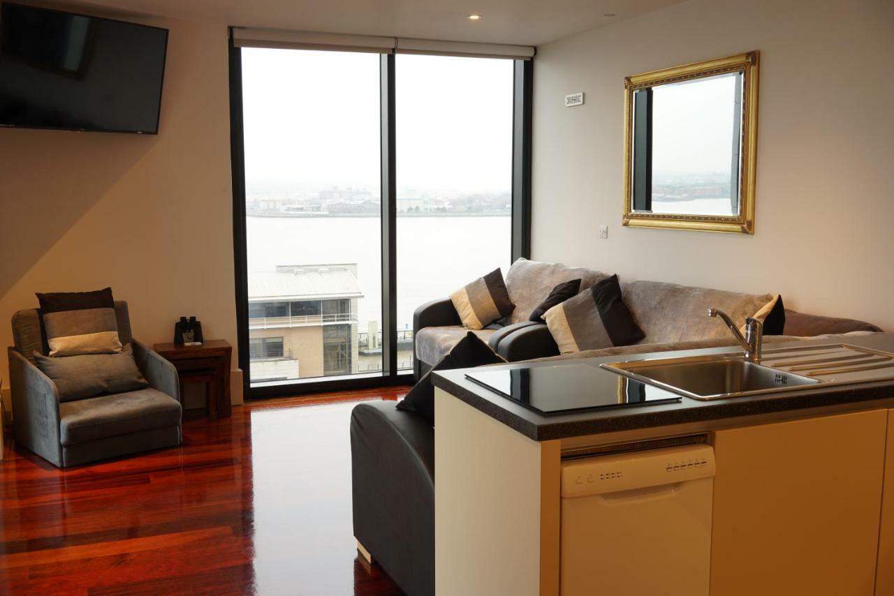 Excelsior Apartments - Liverpool Central - Free Parking - Aircon Luaran gambar