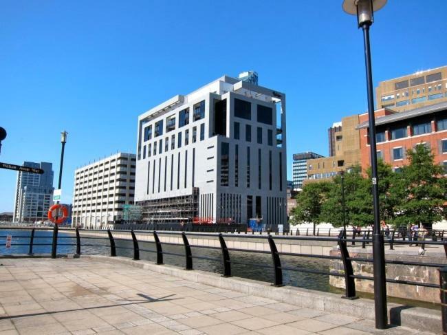 Excelsior Apartments - Liverpool Central - Free Parking - Aircon Luaran gambar
